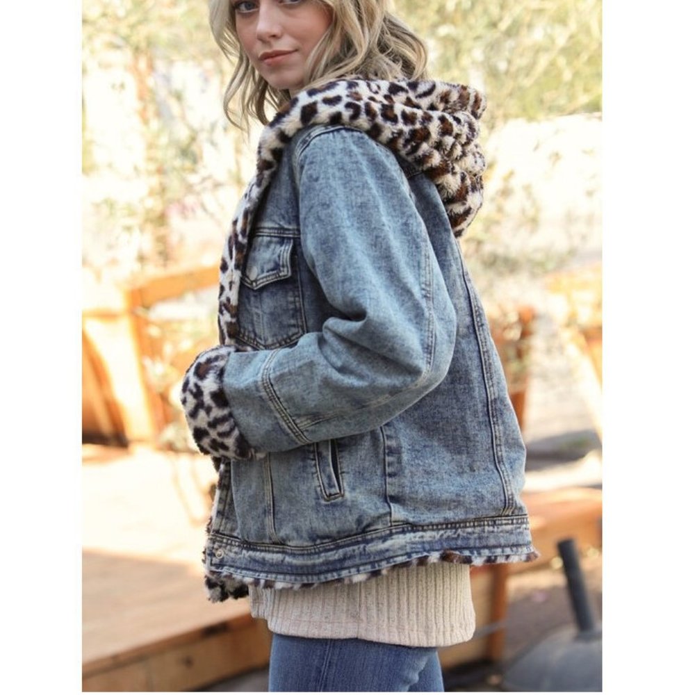 SOLD OUT Reversible Leopard Faux Fur Hooded Denim Jacket - Picture 8 of 11